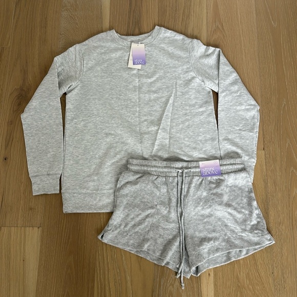 Target Stars Above Gray Lounge Set Matching Shorts Sweatshirt Pajama Soft Fleece - Picture 1 of 8